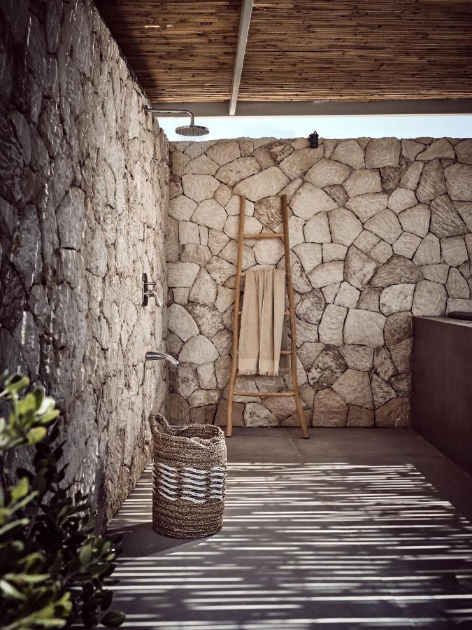 Noema Villa - Stylish Villa With Scenic Serenity, By Zantewize Sarakinadhon Ngoại thất bức ảnh
